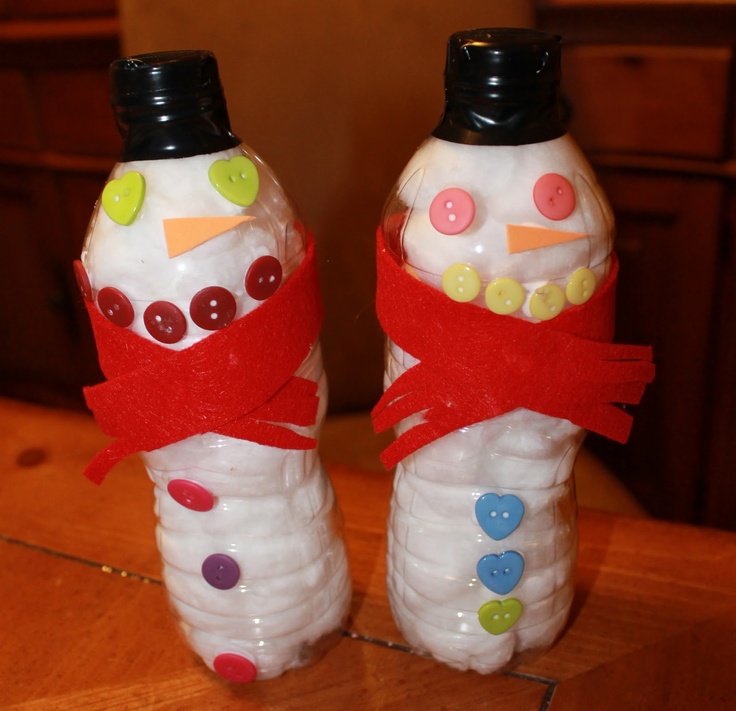 Как сделать снеговика из пластиковых бутылок?